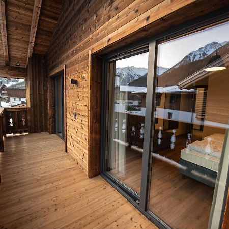 Apartment In Wald Im Pinzgau With A Carport ภายนอก รูปภาพ
