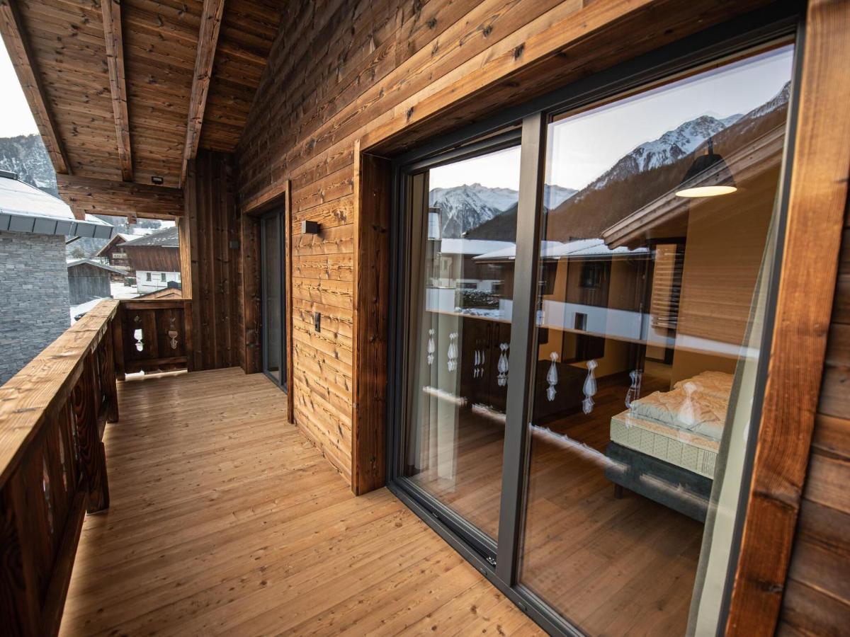 Apartment In Wald Im Pinzgau With A Carport ภายนอก รูปภาพ